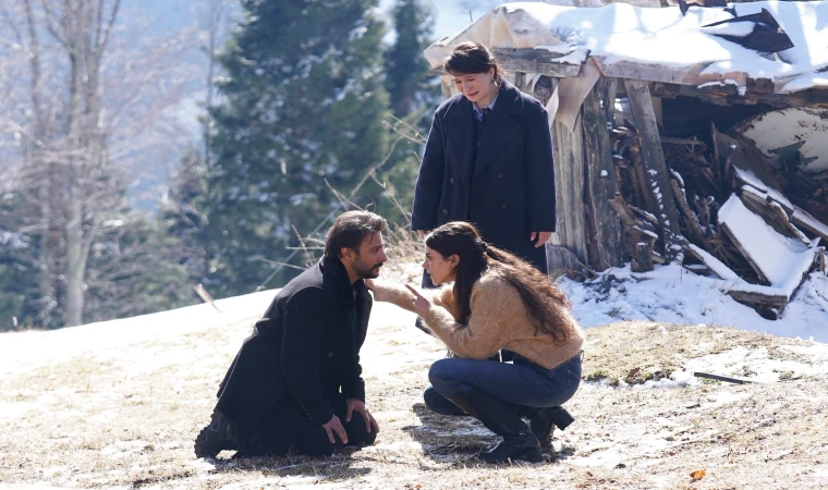 Taşacak Bu Deniz 21. Bölüm İzle! Eleni’nin Sırrı Patladı, Esme Öyle Bir Şey İstedi Ki... Yer Yerinden Oynayacak!