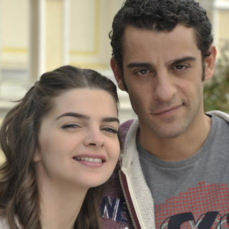 Kavak Yelleri Senaristinden Yıllar Sonra Gelen İtiraf: 'Midem Bulandığı İçin Bıraktım!' Efe ve Aslı Aşkı Meğer Bir Dayatmaymış..