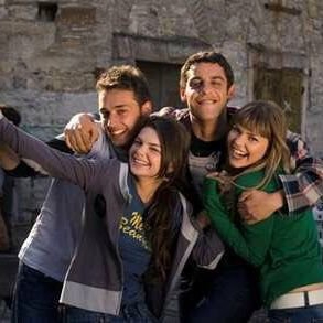 Kavak Yelleri Senaristinden Yıllar Sonra Gelen İtiraf: 'Midem Bulandığı İçin Bıraktım!' Efe ve Aslı Aşkı Meğer Bir Dayatmaymış..