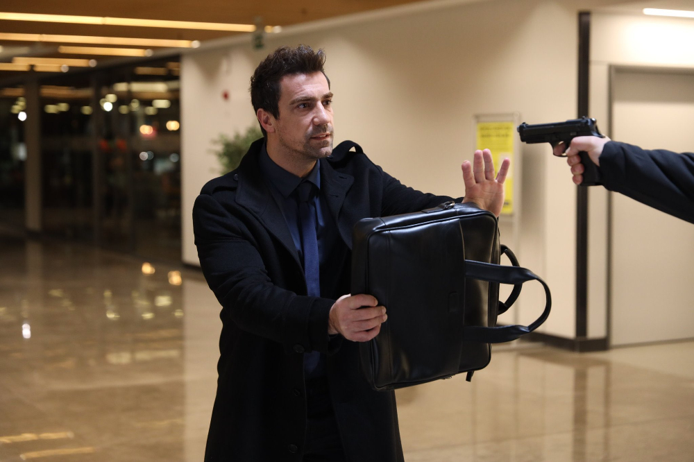 İbrahim Çelikkol’un Yeni İmajı Sosyal Medyayı Salladı! Kariyerinde Bir İlk...