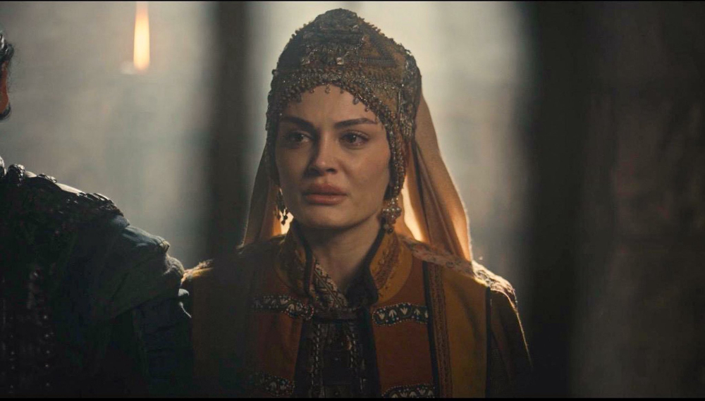 Kuruluş Orhan'da Düğün Günü Yas İlan Edildi! Flavius Yiğit’i Hançerledi: Yiğit Ölecek mi? 16. Bölümde Kan Donduran Sahne..