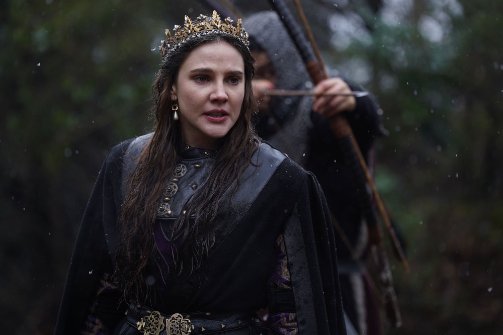 Kuruluş Orhan'da Düğün Günü Yas İlan Edildi! Flavius Yiğit’i Hançerledi: Yiğit Ölecek mi? 16. Bölümde Kan Donduran Sahne..