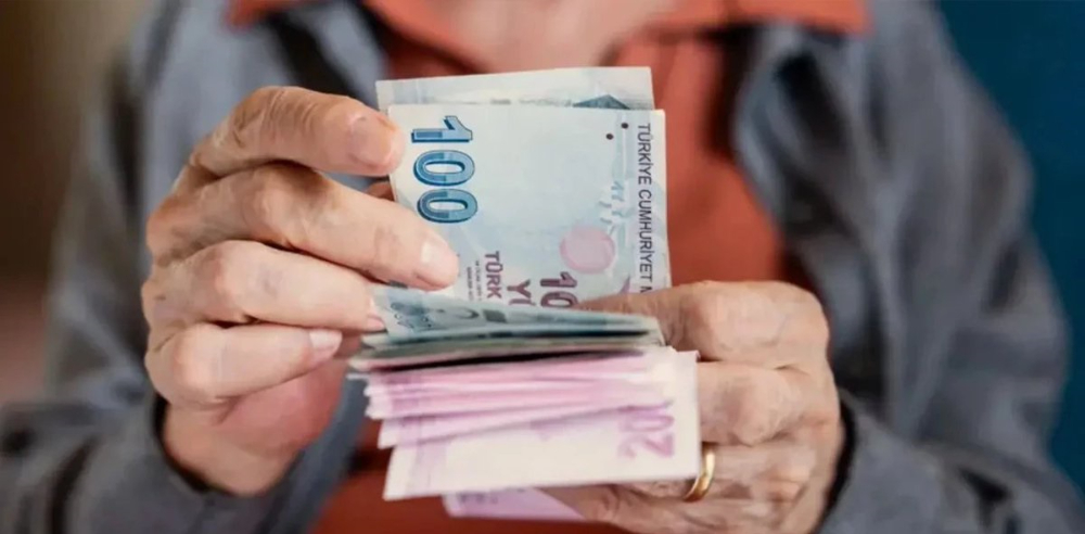 SGK Uzmanı Duyurdu: Çift Maaş Almak Mümkün mü? İşte Kendi Maaşınızın Yanına Ek Gelir Bağlatmanın Formülü!