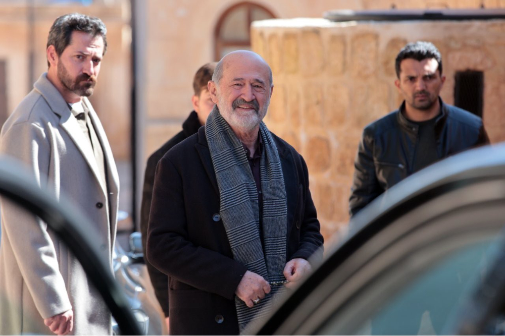 Uzak Şehir 54. Bölüm İzle! Boran ve Cihan Arasında Büyük Savaş: Alya’nın Gözyaşları Mardin’i Yakacak