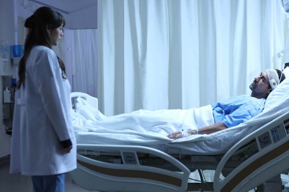 Doktor Başka Hayatta Yeni Bölüm Fragmanı İzle! İnan İçin Geri Dönüş Yok: Ilgaz Eski Dostunu Ateşe Attı!