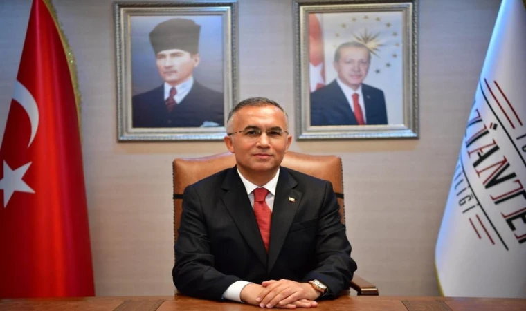 Gaziantep Valisi Kemal Çeber’den 19 Mayıs Mesajı: “Sizler, Yarının Türkiye’sinin Mimarlarısınız”