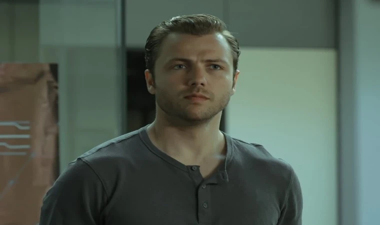 Tolga Sarıtaş kimdir? Tolga Sarıtaş kaç yaşında, nereli, eşi kim? İşte biyografisi ve hayatı