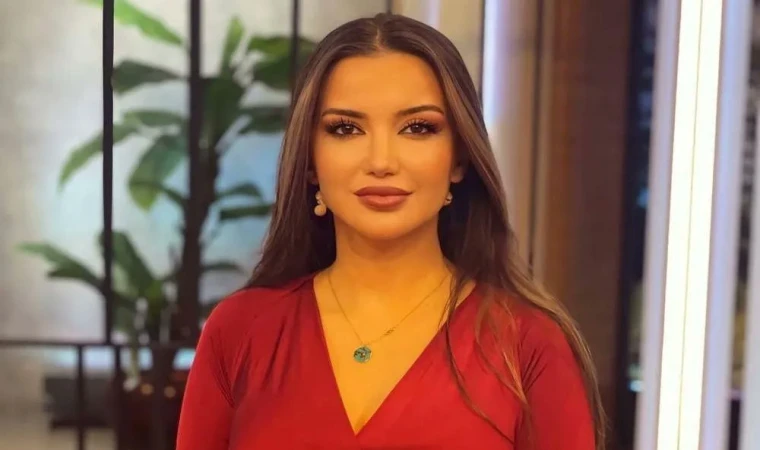 Esra Ezmeci kimdir? Kaç yaşında, evli mi, nereli?