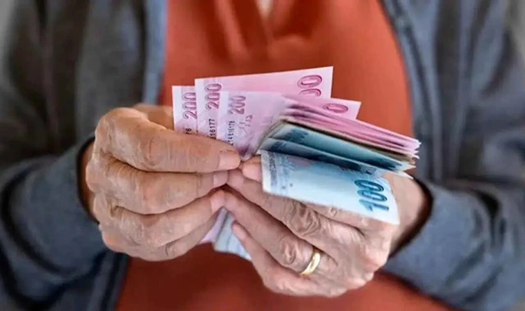 2026 Ocak’ta emekliye seyyanen zam yapıldı mı? En düşük emekli maaşı 20 bin TL oldu, seyyanen zam için tarih netleşiyor