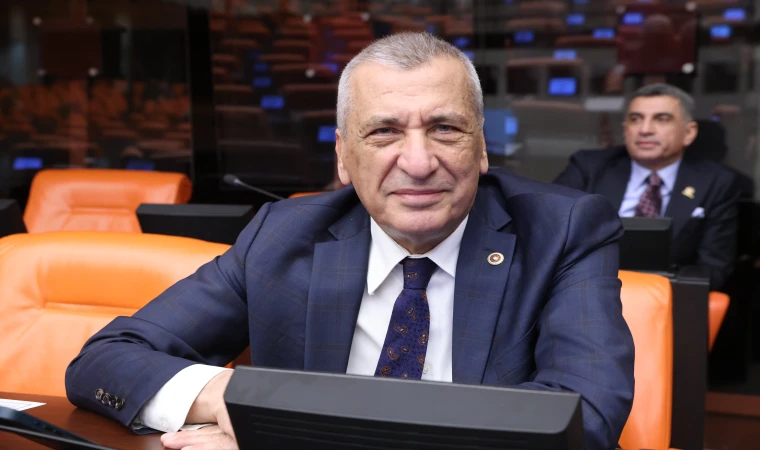 CHP’li Öztürkmen’den Gaziantep’teki Kar Krizine Sert Tepki: “Vatandaş Saatlerdir Otoyolda Mahsur”