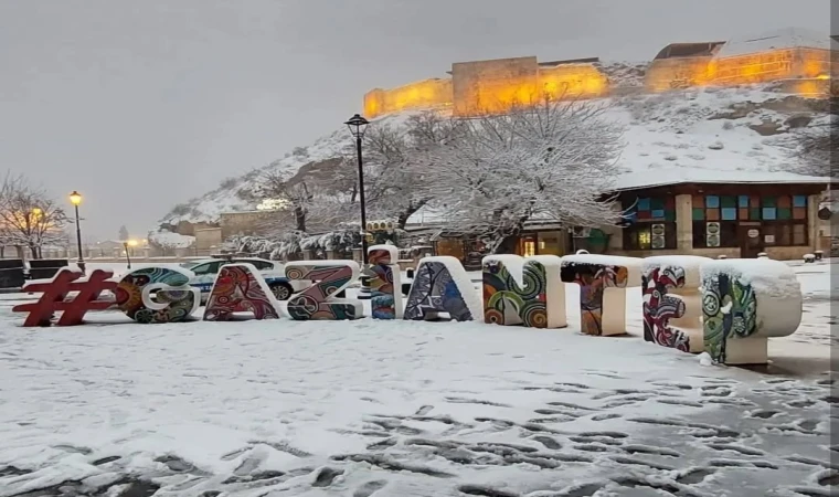 Gaziantep’te yarın okullar var mı? 2 Ocak Cuma okullar tatil mi? Valilikten son dakika açıklaması