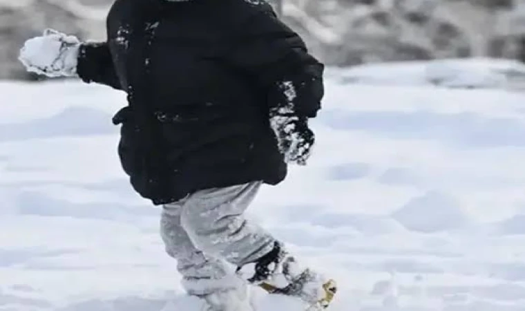 Yarın Okullar Var mı, Yok mu? 8 Ocak 2026 Kar Tatili Olan İller Belli Oldu mu? Valiliklerden Son Dakika Açıklamaları