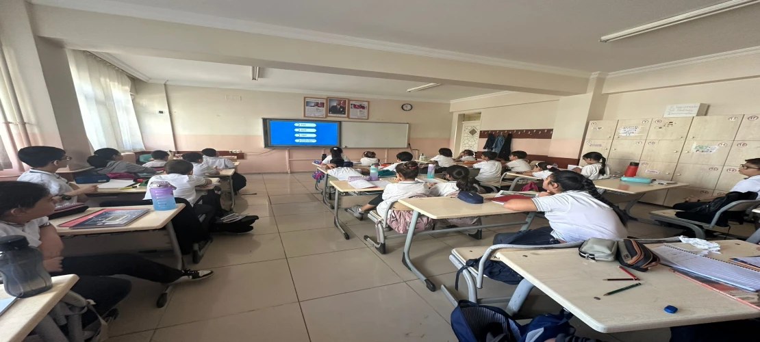 2026 Okullar Ne Zaman Kapanıyor? İşte Yarıyıl, Ara Tatil ve Bayram Tatilleri Dahil Tüm Tarihler!