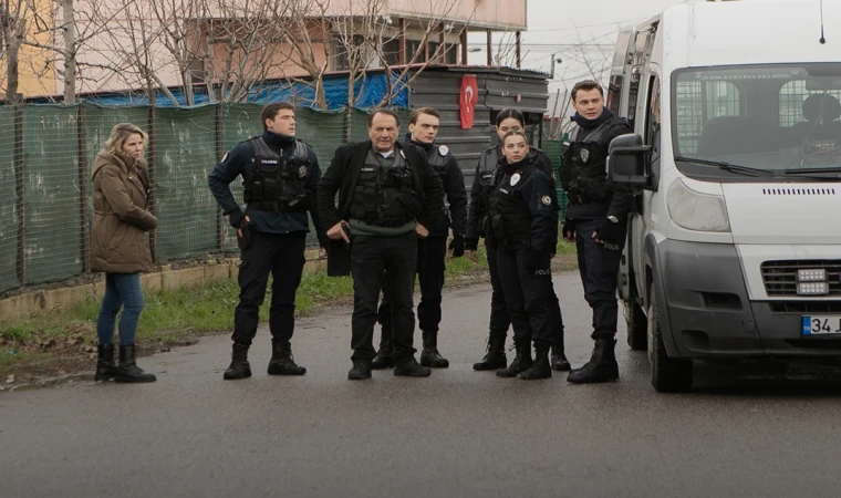 Arka Sokaklar 740. Bölümde Kan Donduran Gelişme! Kartal Kaçıyor