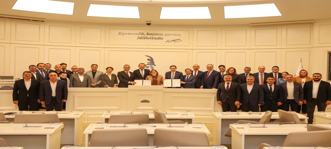 Gaziantep Büyükşehir’de maaşlar 80 bin TL’ye çıktı! 9 bin personele %34’e varan zam