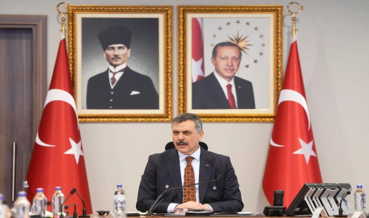 İçişleri Bakanlığı’nda Gece Yarısı Depremi! 3 Bakan Yardımcısı Görevden Alındı, Valiler Ankara'ya Çağrıldı!