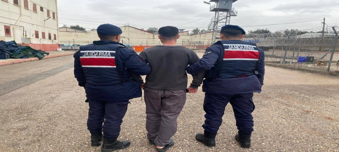 Jandarma Nokta Atışı Yaptı: 13 Yıllık Hapis Cezasıyla Aranıyordu! Uyuşturucu Taciri H.B. Saklandığı Delikte Yakalandı!