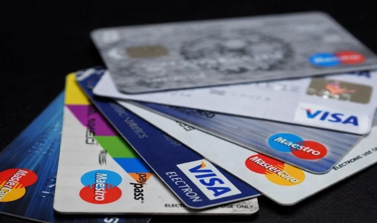 Kredi kartlarında limit freni başladı! 400 bin TL üstüne kısıtlama: Bankalar düşürmeye hazırlanıyor