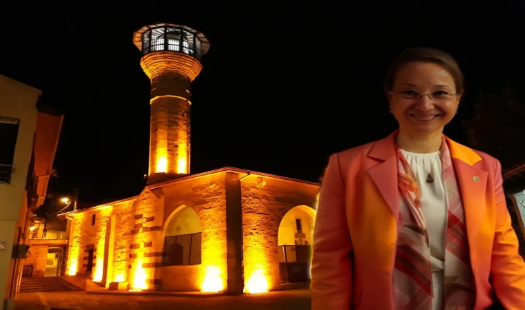 Şeyh Ömer Camii’nde İlk Teravih! Gaziantep’te Tarihi Eserler Ayağa Kalkıyor