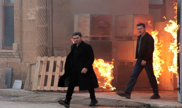 Uzak Şehir 51. Bölümde Savaş Resmen Başladı! Cihan Evi Ateşe Verdi, Alya Ateş Hattında Kaldı: O Sahne Çok Konuşulacak!