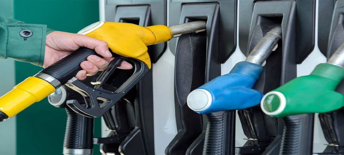 Akaryakıta 1 Nisan Zammı: Motorin 80 Liraya Uçuyor! 2.52 TL'lik Artış Sonrası Benzin ve Mazot Ne Kadar Olacak?