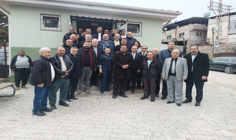 Şehitkamil’de İYİ Parti Fırtınası! CHP’den İstifa Eden 30 Kişilik Dev Grup İYİ Parti’ye Katıldı!