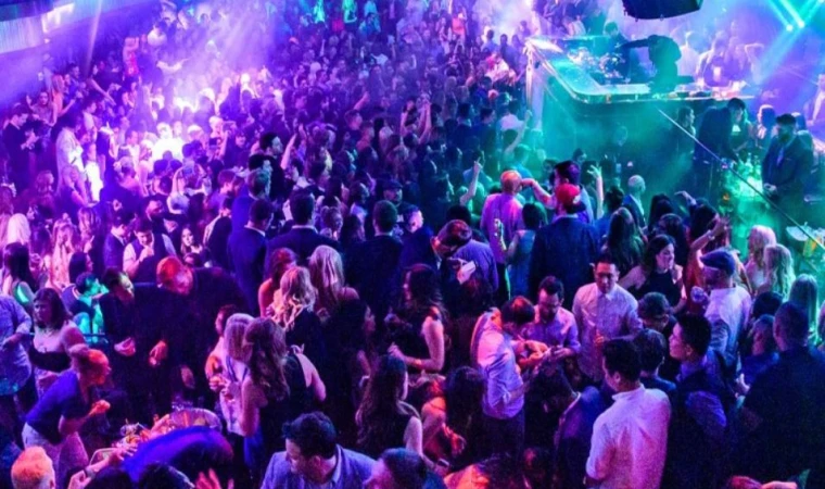 Bebek’te "Eve Gidelim" Diyen Kadından İş Adamına Şok Tuzak! Torbacıyla İş Birliği Yapıp Gasp Etti!