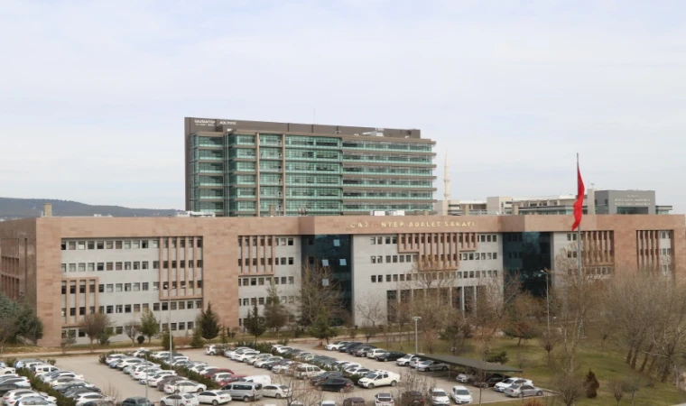 Gaziantep Adliyesi’nde "Uyuşturucu ve Rüşvet" Depremi! 1 Savcı ve 2 Avukat Gözaltında: 2 Zabıt Katibi Tutuklanarak Cezaevine Gönderildi!