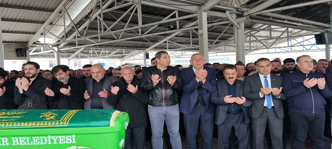 İYİ Parti Gaziantep Teşkilatında Yas! Sedat Çevik’in Acı Günü: Teşkilat Kenetlendi!