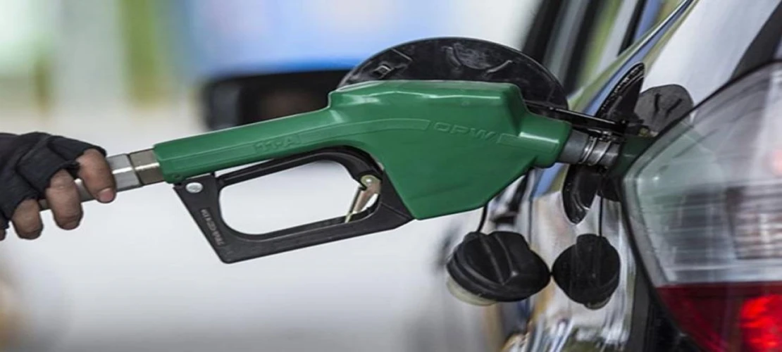 Motorine Cumhuriyet Tarihinin En Büyük Zammı! Tek Seferde 7,65 TL Artış Geliyor: İşte Zamlı Tarife ve Gece Yarısı Detayı!