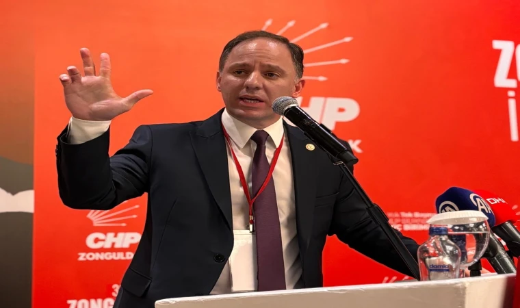 Türkiye’nin Ücretsiz Otoyollarına "Özelleştirme" Kıskacı! Deniz Yavuzyılmaz Deşifre Etti: 5 İlde 25 Yıllık "Geçiş Ücreti" Planı!