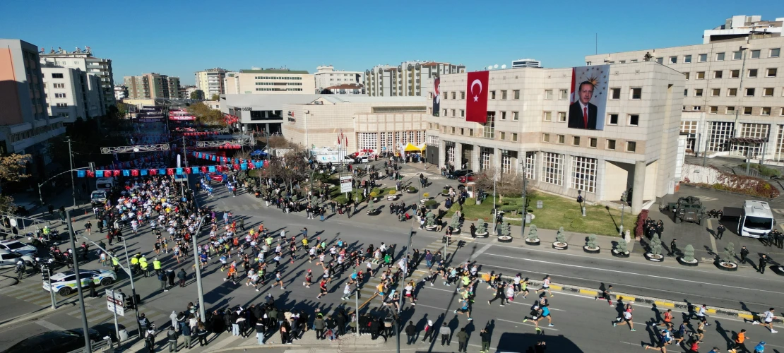 Gazi Yarı Maratonu için kayıt heyecanı başlıyor: Sporcular 22 Kasım’da Gaziantep’te koşacak