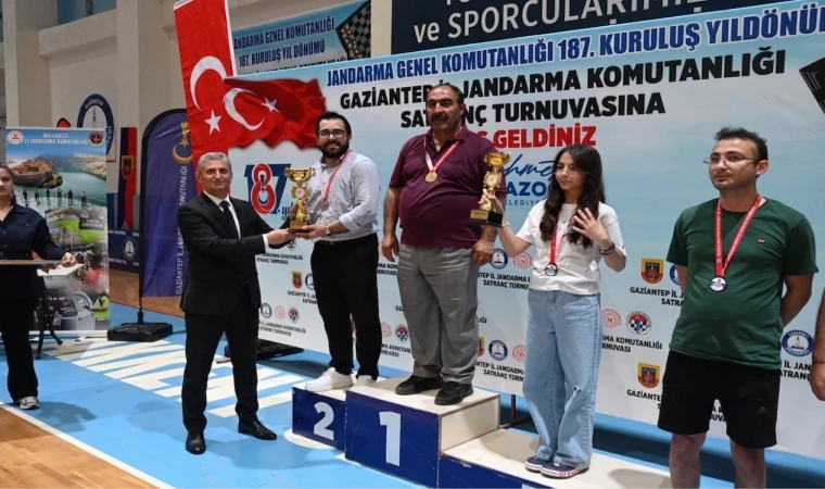 Gaziantep’te Jandarma’nın kuruluş yılına özel satranç turnuvası