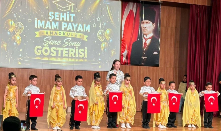 Miniklerden dev gösteri! Anaokulu çocuklarının gösterisi ilgi gördü