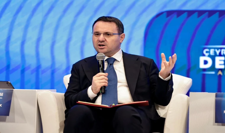 Adalet Bakanı Akın Gürlek’ten Kızılay’a 150 bin TL bağış