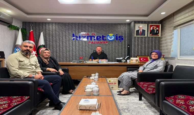 Ahmet Hoşaf'a anlamlı ziyaret! Hak-İş heyetinden Gaziantep 2 No'lu Şube'ye övgü