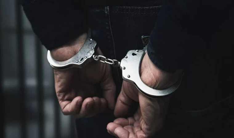 “İçlerine şeytan girdi” dedi, iki ablasına saldırdı