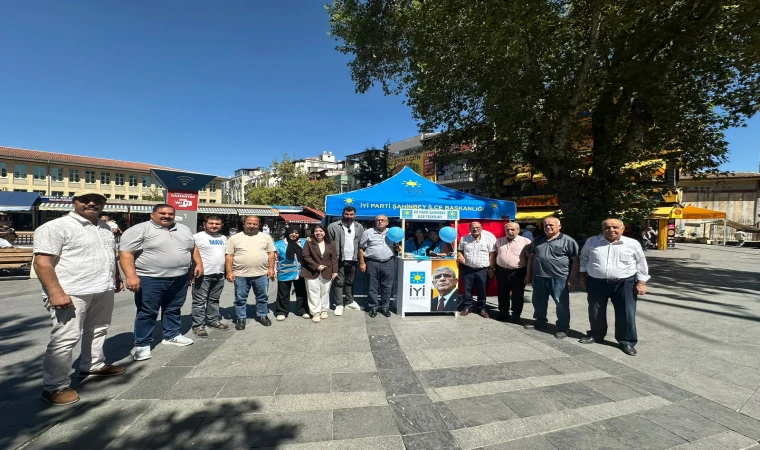İYİ Parti Şahinbey sahaya çıktı: Vatandaşın gündeminde geçim var