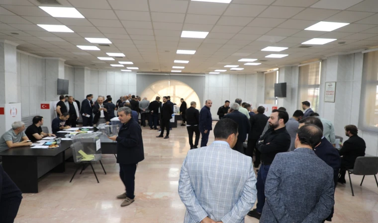 Gaziantep Ticaret Borsası seçimlerinde oy verme işlemi başladı: 1.137 üye sandık başında