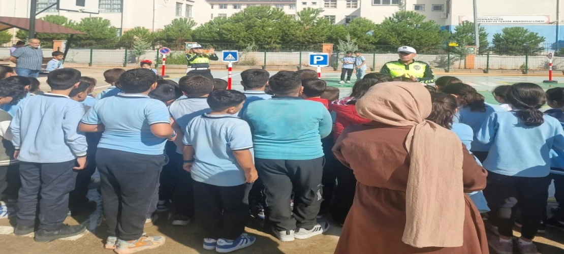 Nursel Cavit Karslıgil İlkokulu’nda Trafik Eğitim Parkı Açıldı!
