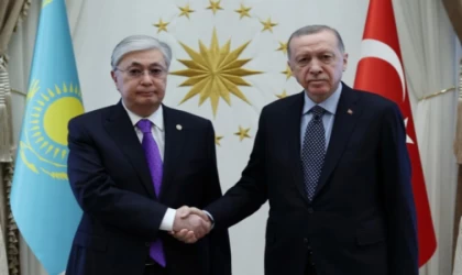 Cumhurbaşkanı Erdoğan, Kazakistanlı mevkidaşıyla görüştü