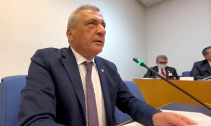 “İnsanlar aç perişan, siz kalkınma masalı anlatıyorsunuz”