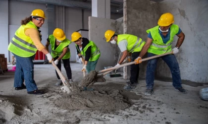 Kadın ustalar iş başında