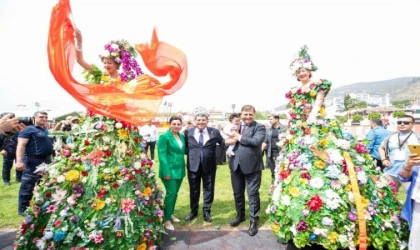 Çiçek Festivali’nde renkli görüntüler