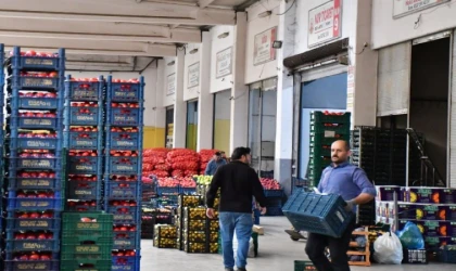 Başkan Zeyrek’e hal esnafından teşekkür