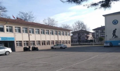 Boğazına takılan hamburger sonu oldu!