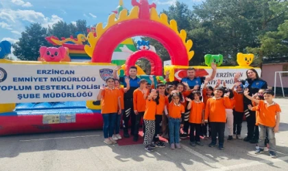 Erzincan Toplum Destekli Polislik Şubesi’nden çocuklara sınırsız eğlence