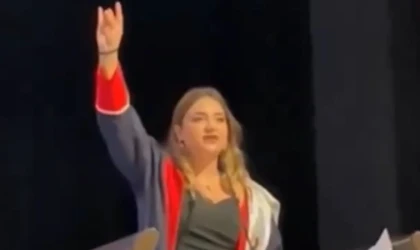 Mezuniyette okuduğu şiirle gündem oldu