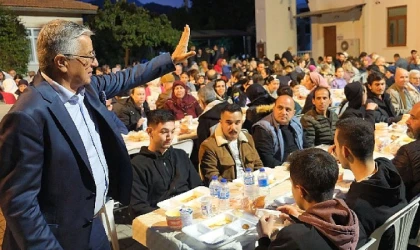 Başkan Topaloğlu’ndan Çıralı’da iftar