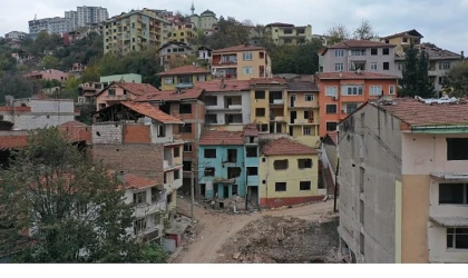 Cedit’te değişim, ”Gece ve Gündüz” gibi